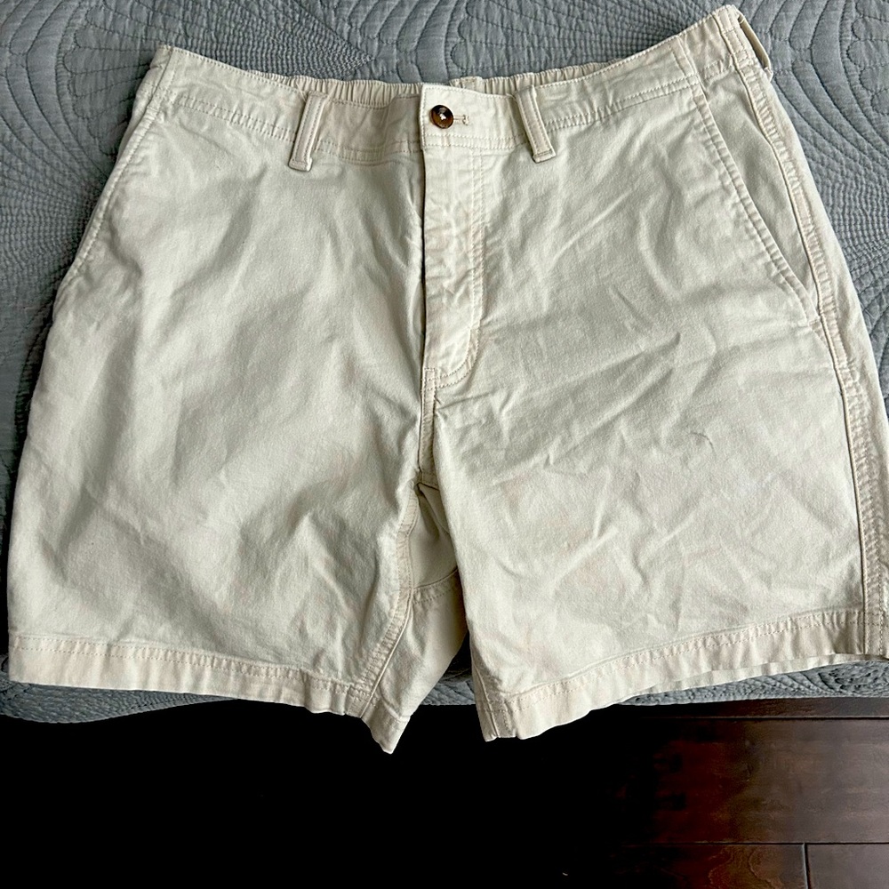 Duck Head Cream Flat Front Shorts